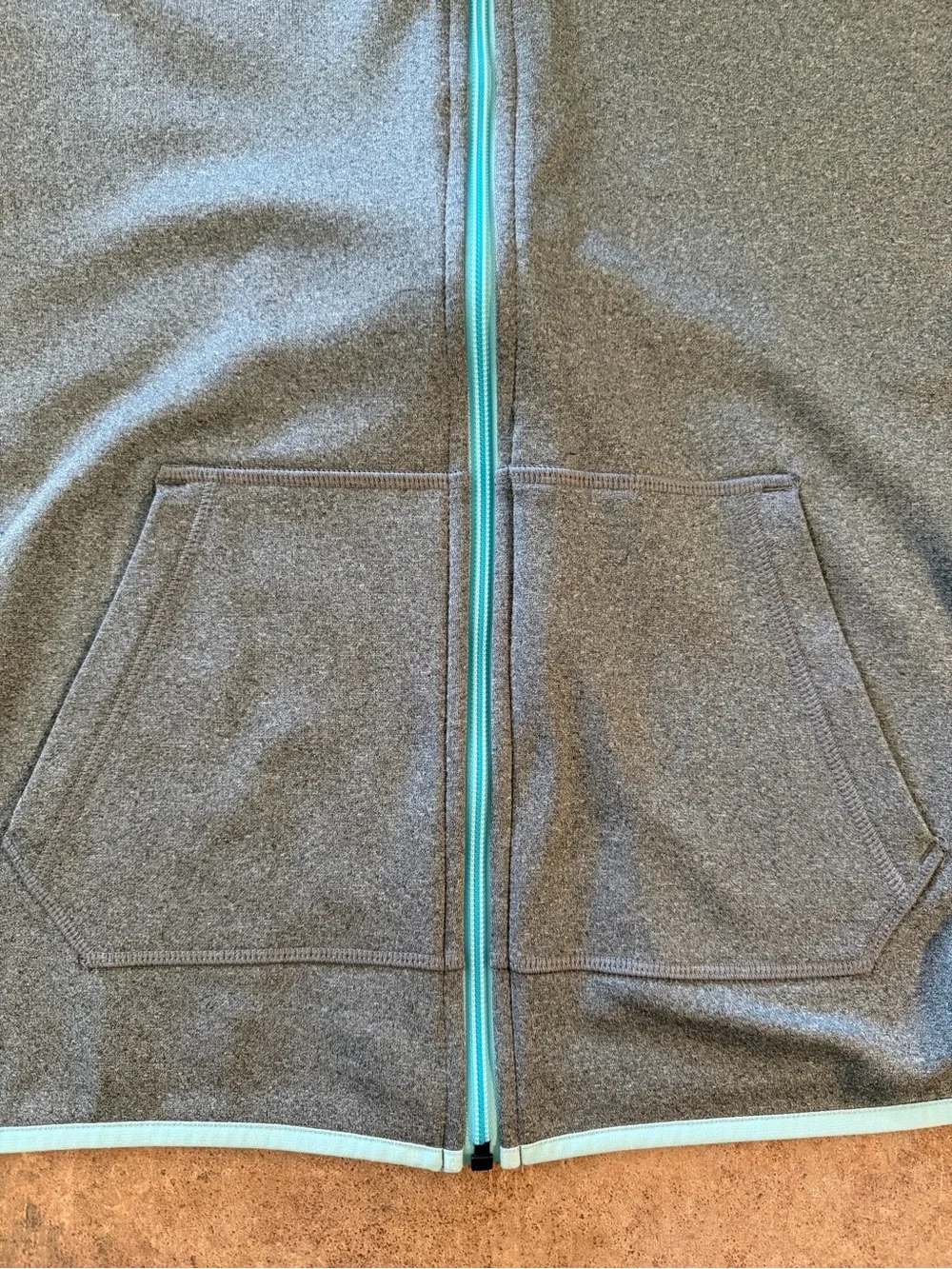 Nike Therma-Fit Hoodie - Gray & Light Teal